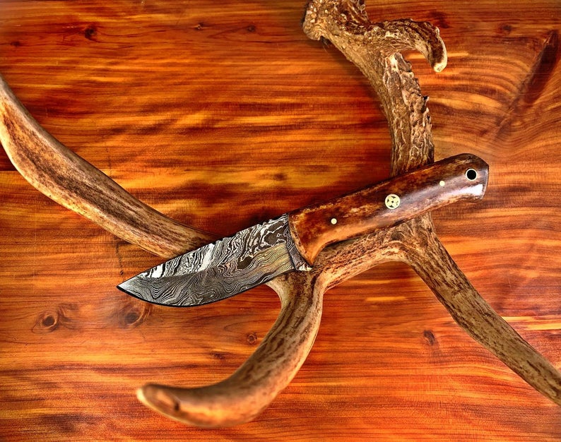 Damascus Knife, Custom Hand Made Forged Damascus Steel Hunting Knife Fixed Blade Camp Style Handle With Leather Sheath Full Tang TD-238